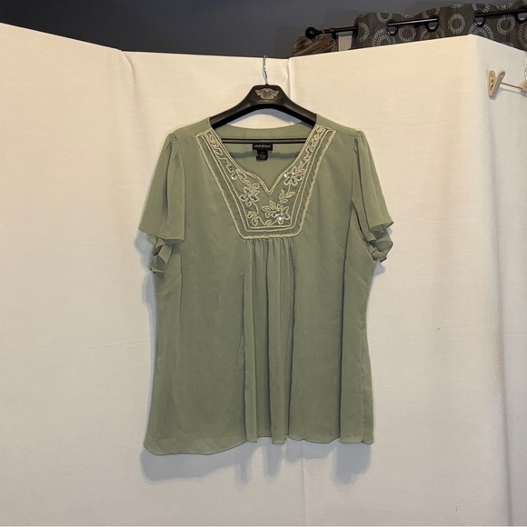 Lane Bryant Embroidered Women's Top - Picture 1 of 3
